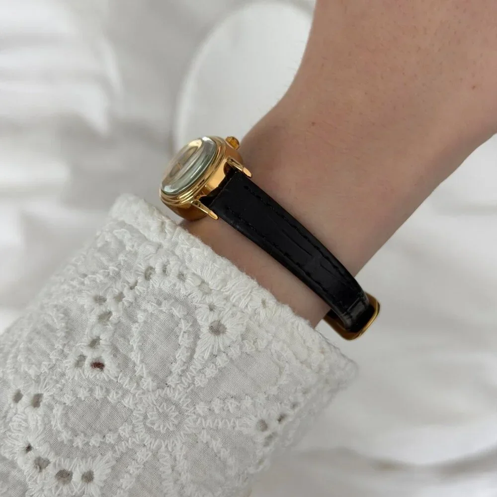 SKU:0483 vintage vibe retro mini watch gold/black leather strap‎ + in a gift bag